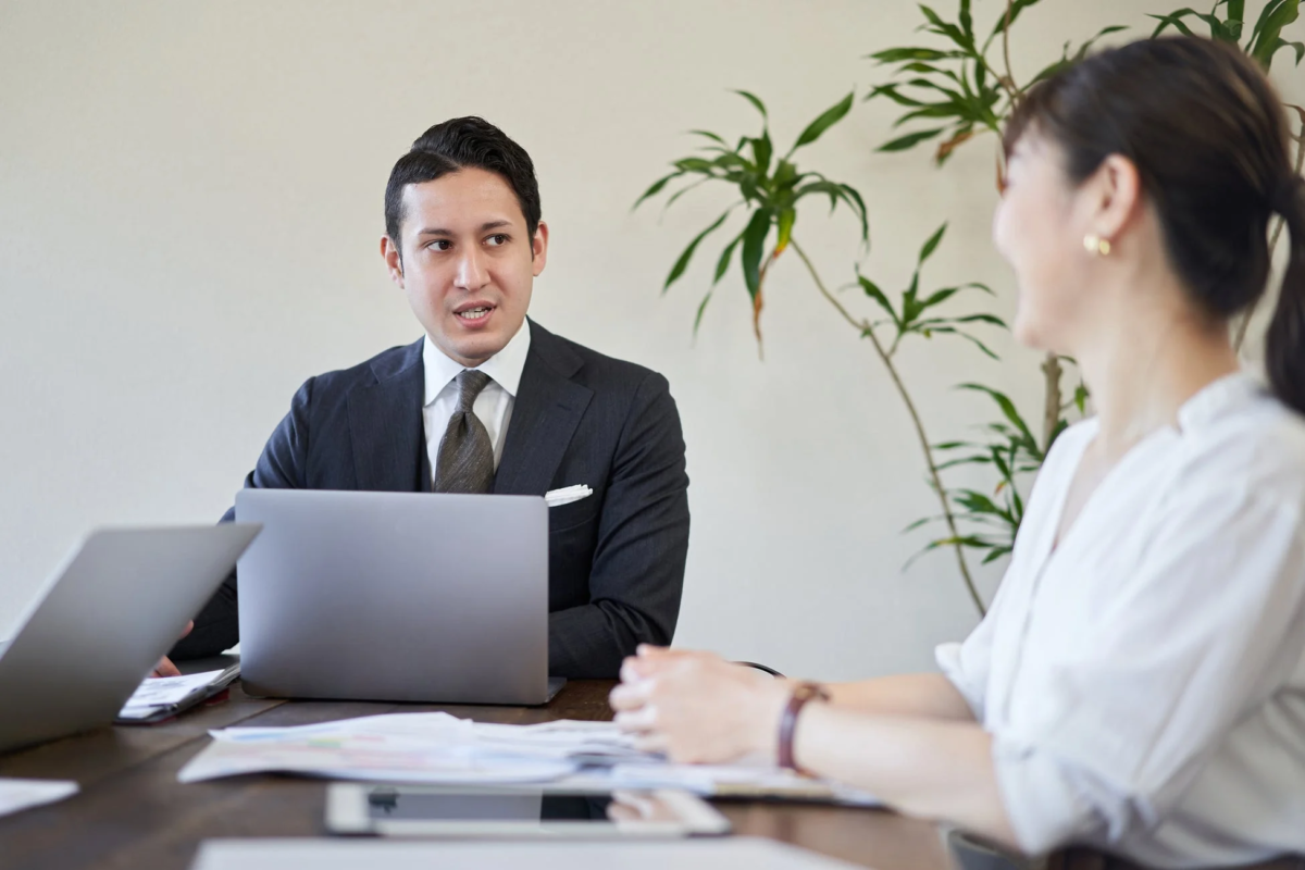 ビジネス会議の様子