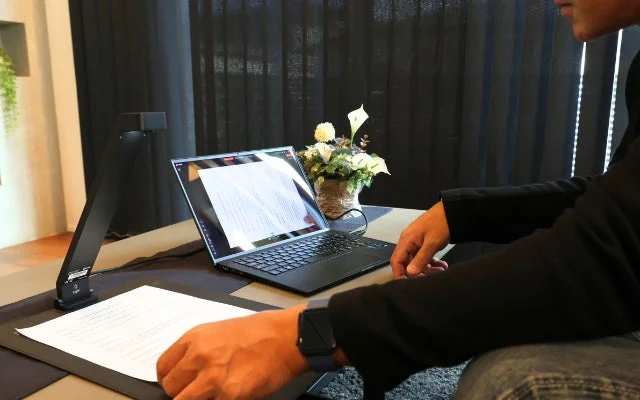 リビングでの利用シーン