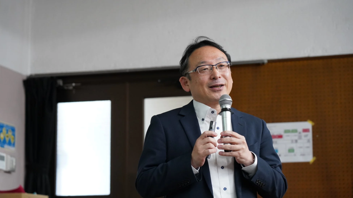 男性、講演、惺山高等学校