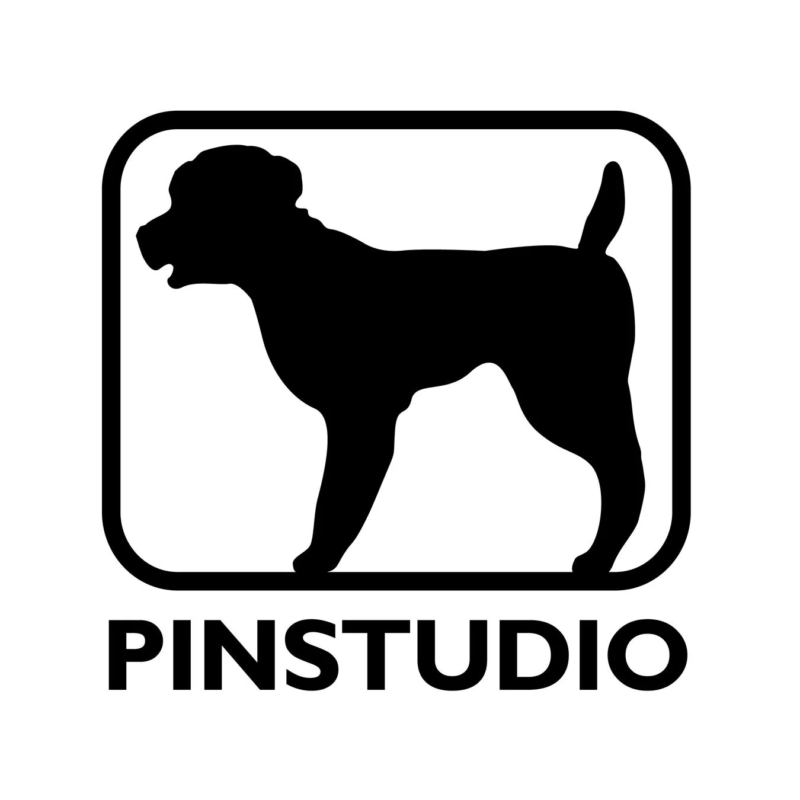 黒い犬のシルエットと「PINSTUDIO」のロゴ