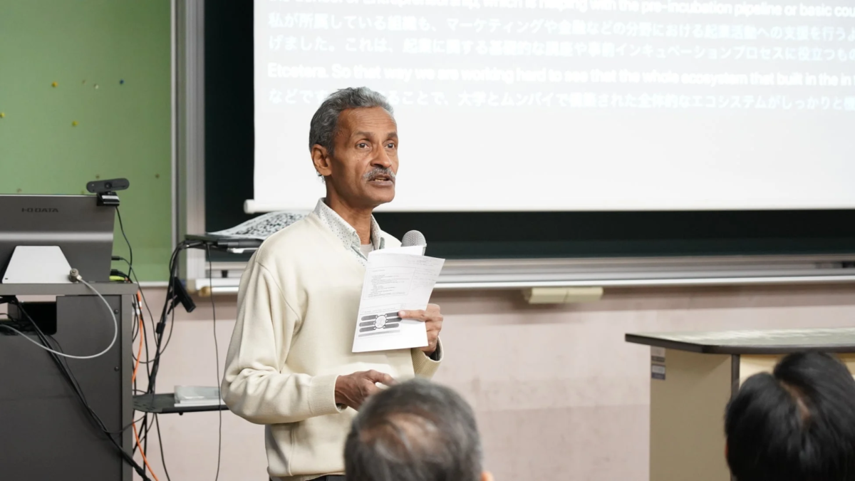 講演、男性、大学