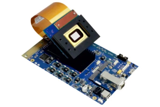 電子基板、カメラモジュール