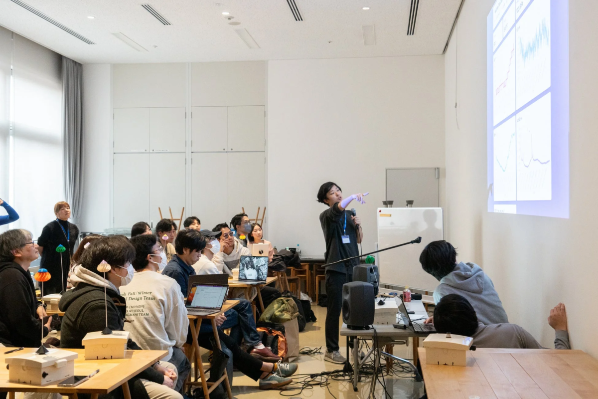 プレゼンテーションとワークショップの様子