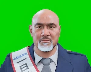 山梨県警察の一日課長を務める武藤敬司氏