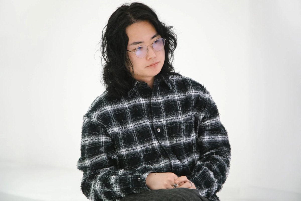 アーティスト 岸裕真氏のポートレート