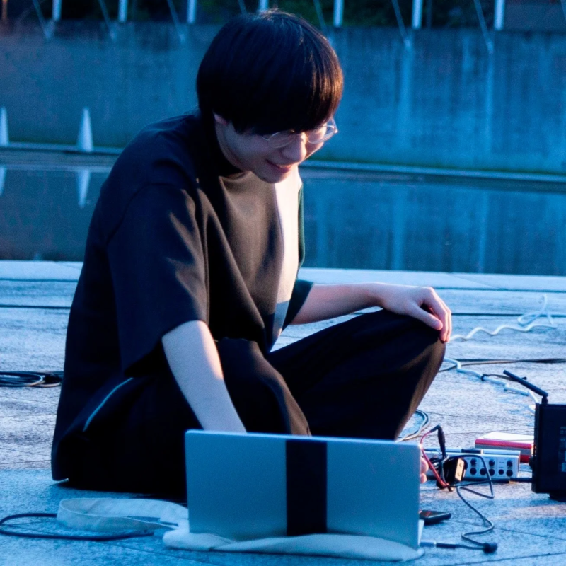 アーティスト 成瀬陽太氏のポートレート