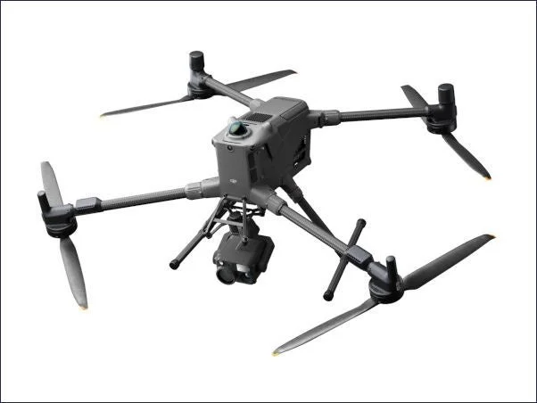 DJI Matrice 400 ドローン